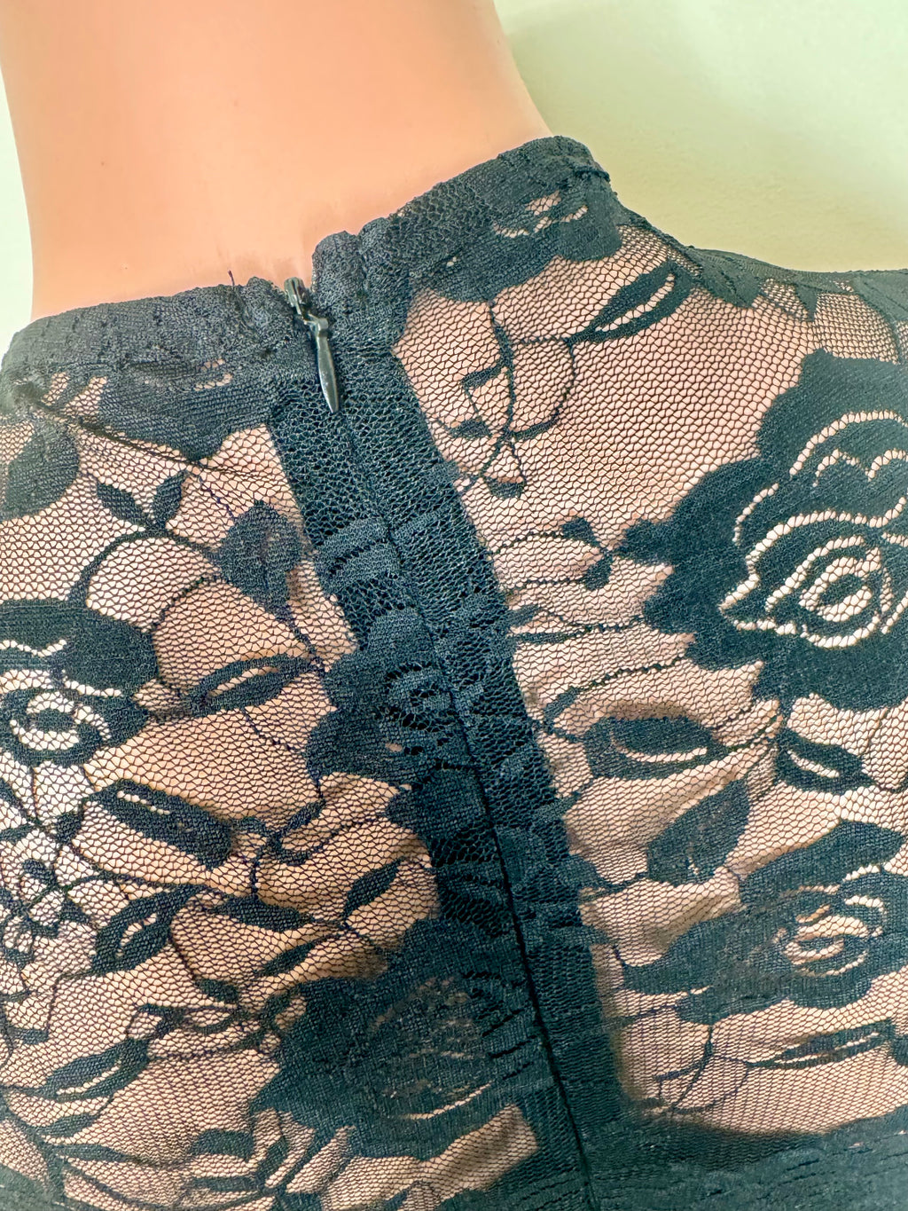 Laced Roses